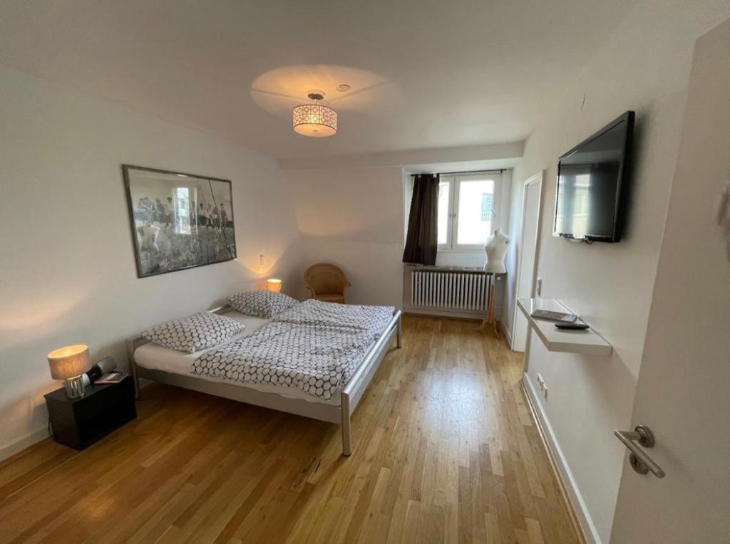 דירות דיסלדורף Luxury Rooftop Loft With River View 10Min To City מראה חיצוני תמונה