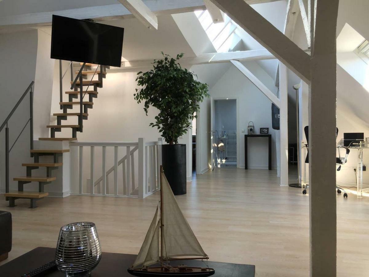 דירות דיסלדורף Luxury Rooftop Loft With River View 10Min To City מראה חיצוני תמונה